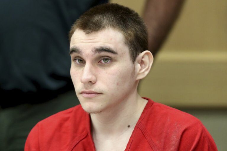 Abogados de Nikolas Cruz, quien causó el tiroteo en Parkland, se niegan a que el público y la prensa estén presentes durante el juicio