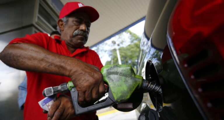 Crisis del combustible continúa: Sólo 67 estaciones de servicio del país surten de gasoil