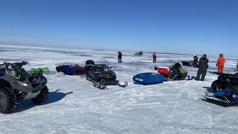 Rescatadas 18 personas que quedaron atrapadas en el hielo en EEUU