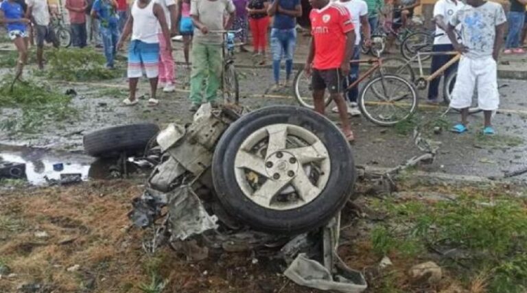 Explosión de carro bomba deja tres heridos en Cauca, Colombia