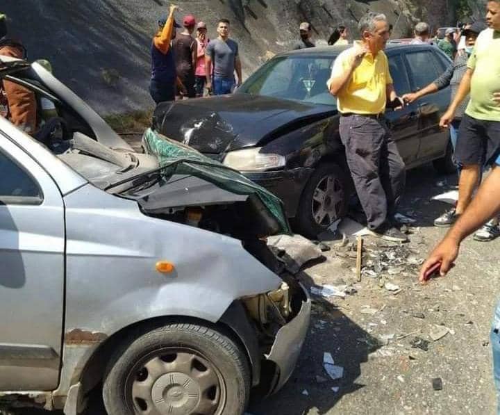 Tragedia en Carúpano: Dos muertos y varios heridos en triple choque durante Semana Santa