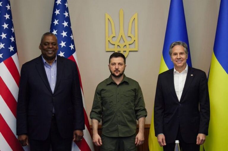 Estados Unidos prometió reabrir su embajada en Ucrania