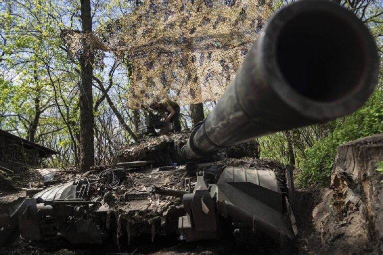 Más del 50 % de los cañones autorizados por EEUU ya están en Ucrania